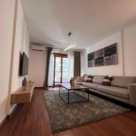 White Homes 3 - Master Quart Apartman Podgorica