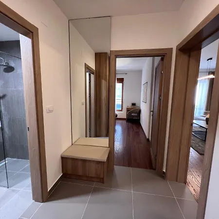 White Homes 3 - Master Quart Apartman *
